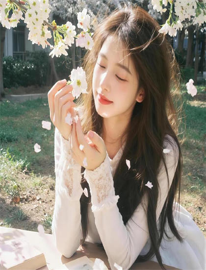 《大院的夏天》剪辑手法分析不容错过的：节奏把控与转场技巧探讨